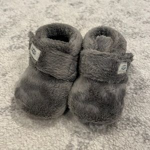 Ugg bixbee faux fur unisex infant booties